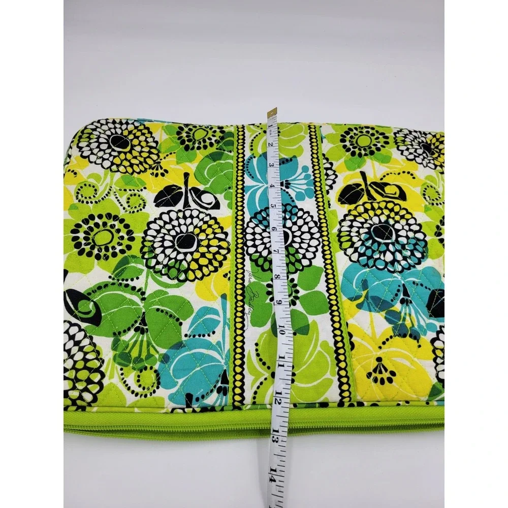 VERA BRADLEY Limes Up Tablet Sleeve‎ 12